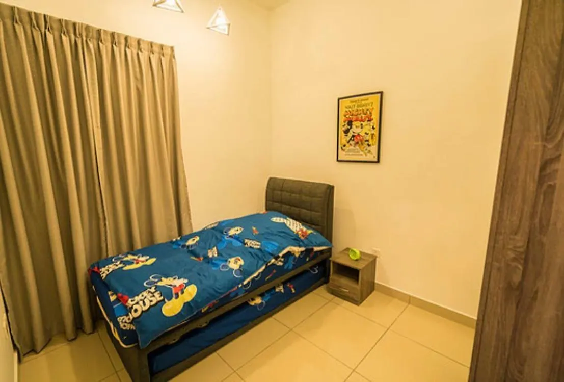 別荘 4-Bedrm Ensuite Family Friendly House Near Aeon Bukit Indah ジョホールバル